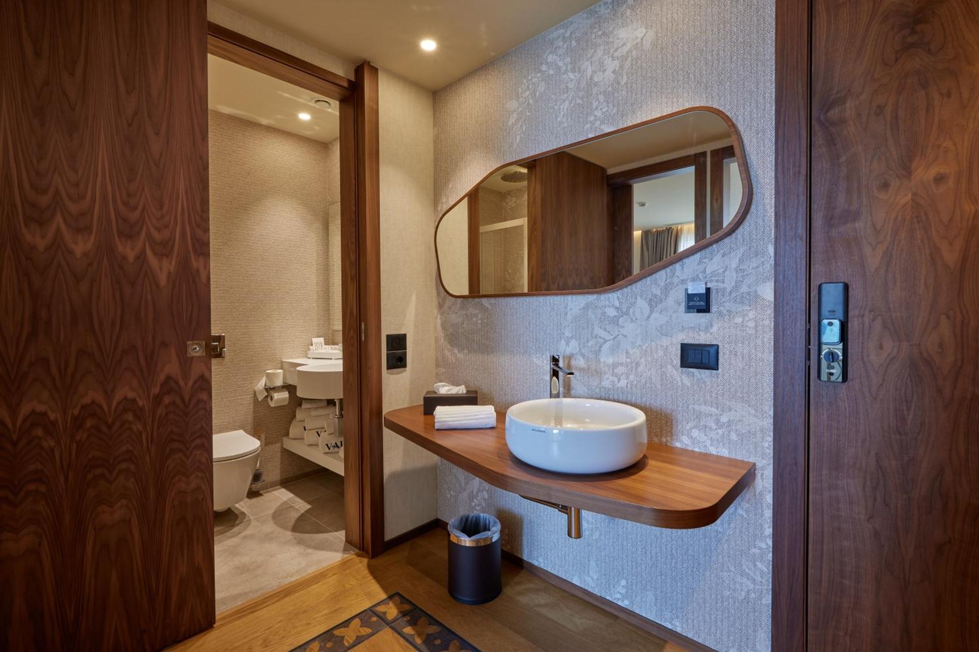 Valis Luxury Hotel Vlorë Extérieur photo