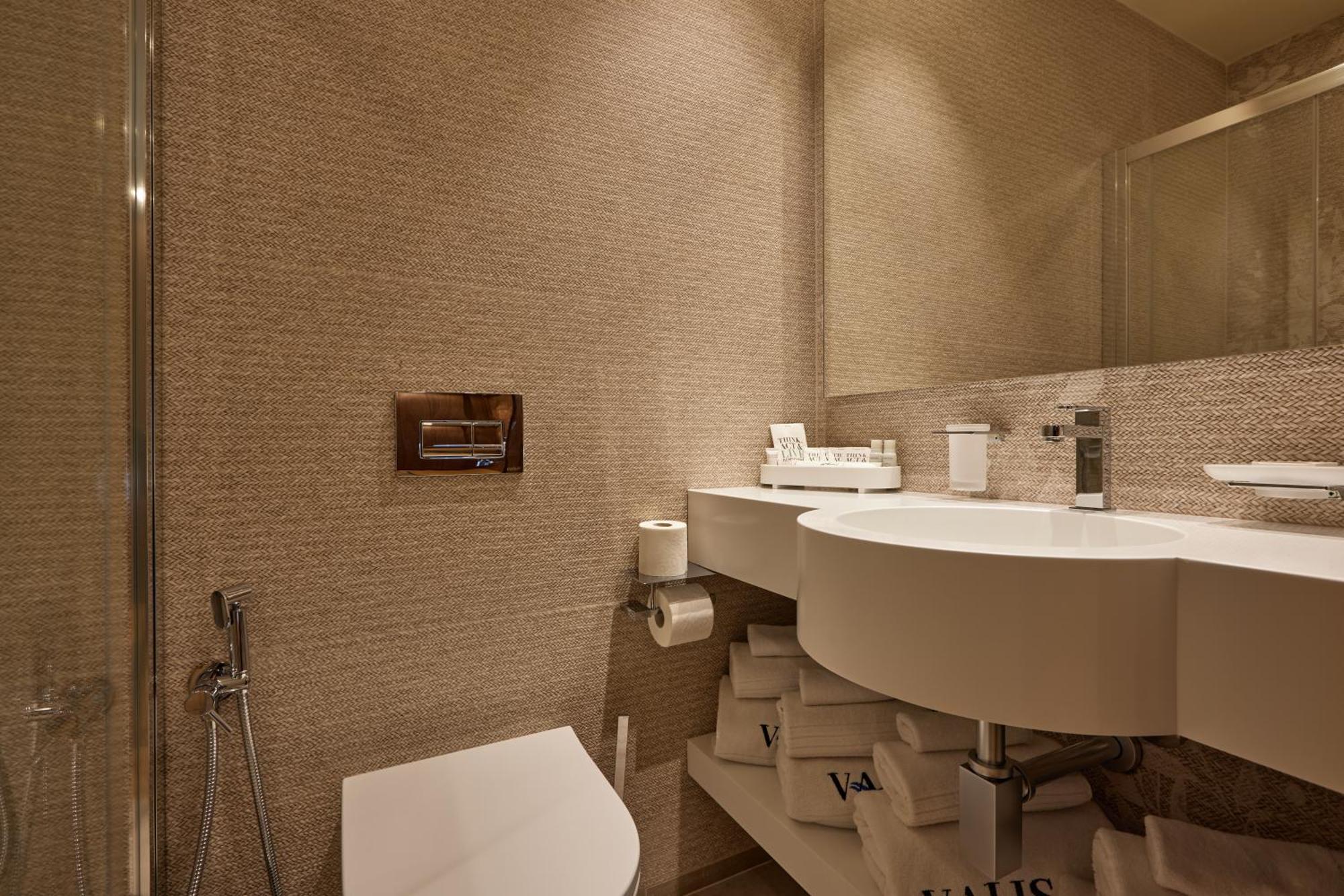 Valis Luxury Hotel Vlorë Extérieur photo