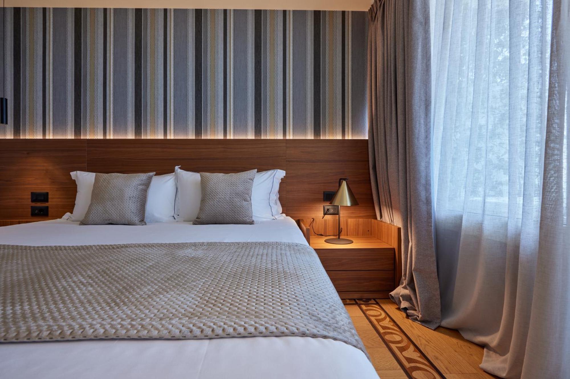 Valis Luxury Hotel Vlorë Extérieur photo