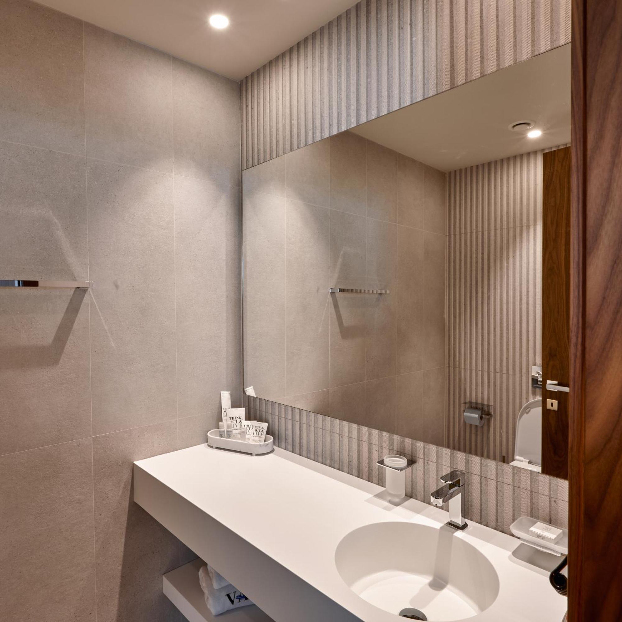 Valis Luxury Hotel Vlorë Extérieur photo